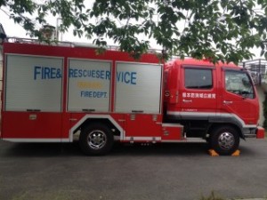 救命講習消防車リサイズ20140605105210432